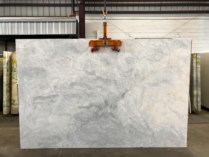 White Matterhorn, Lot #395