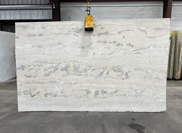 Aurora White, Lot #804